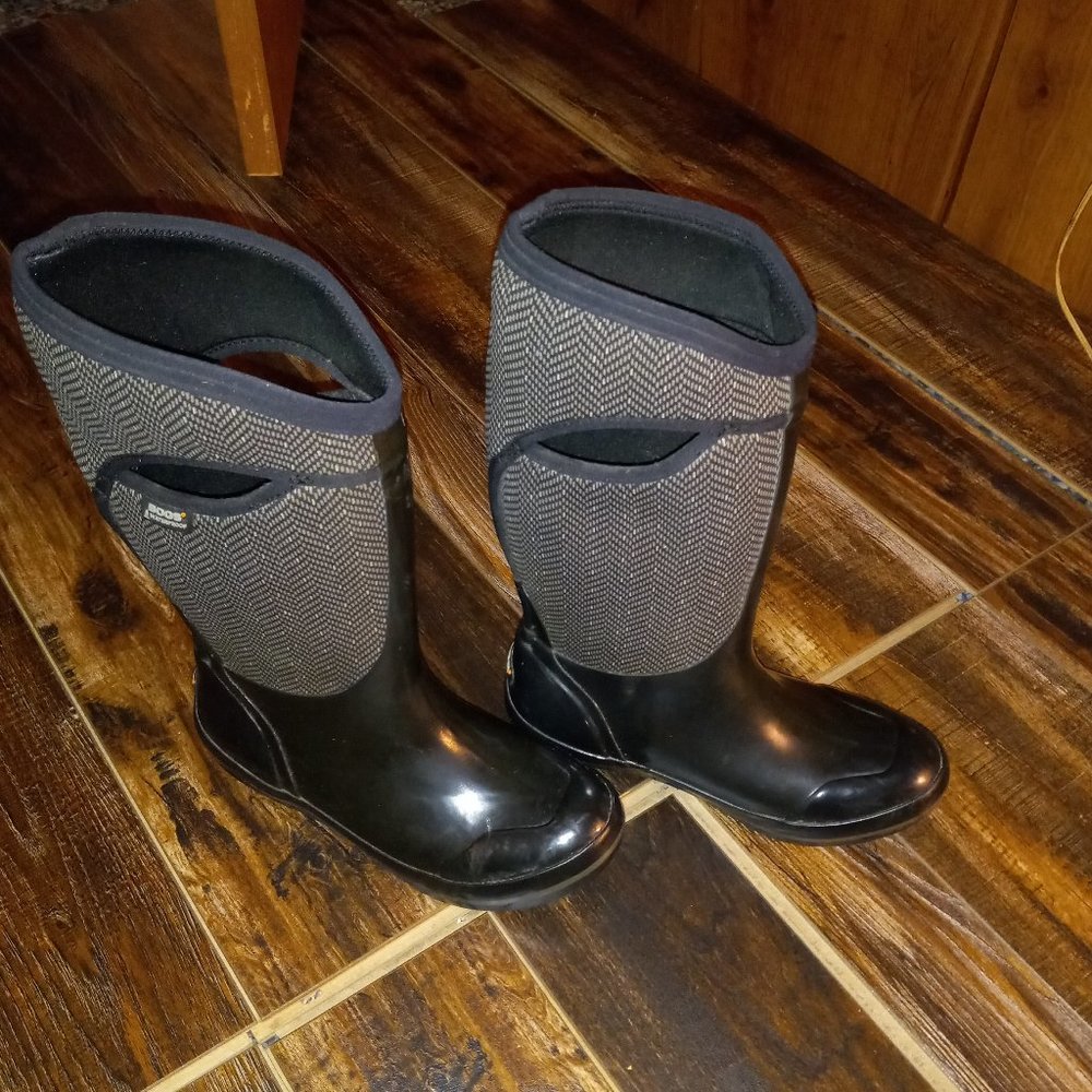 Bogs Classic High Handle snow boots